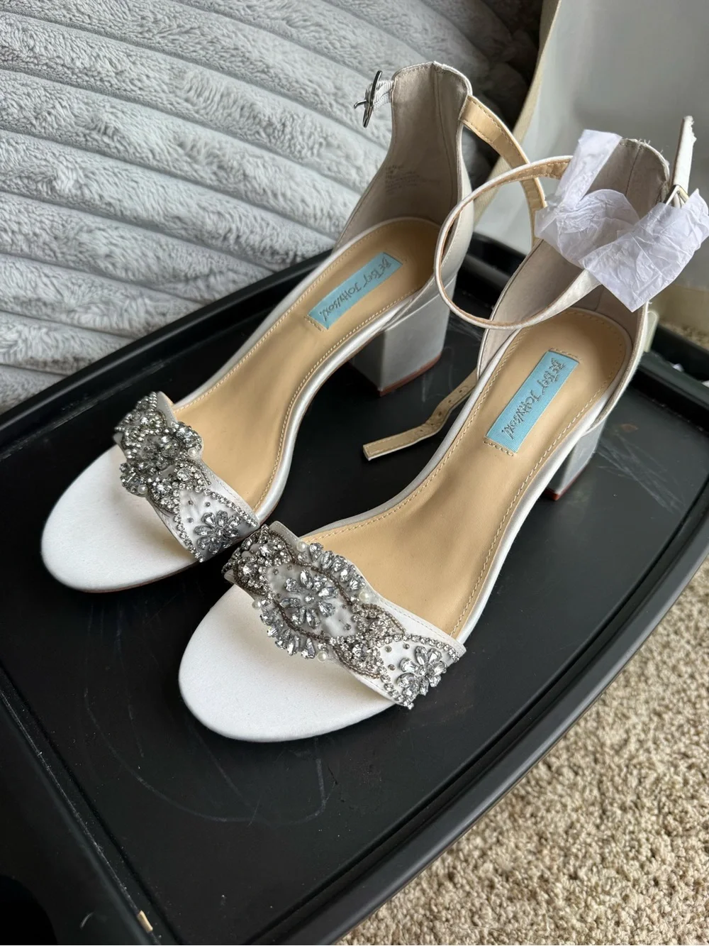 Betsey Johnson Kass Ivory Crystal Embellished Ankle-Strap Bridal Block Heels W 9